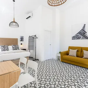 holidays2malaga-picasuss-loft-new-built-close-huelin.1costadelsol.com/