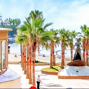 apartamento-puerto-sol-y-mar-fuengirola.1costadelsol.com/